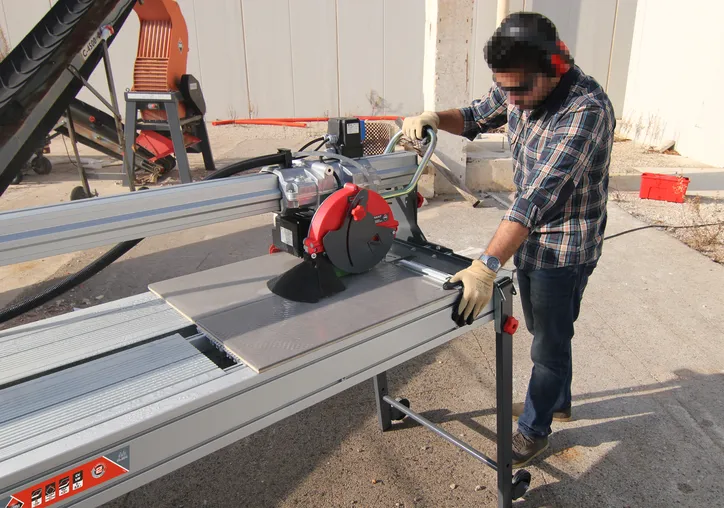 Cortador Manual de Ladrilhos e Azulejos RUBI Cortador Eléctrico Ds-250 1300 Laser&level 380V 50HZ 3F