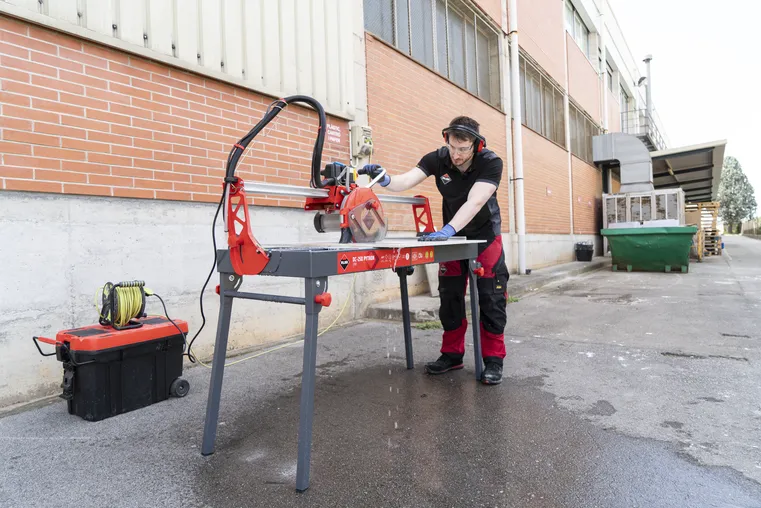 Equipamento Profissional RUBI Dc-250 Python 850 110V 50HZ 110v-50hz 2790 85,5cm