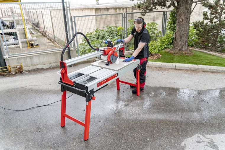 Cortador Manual de Ladrilhos e Azulejos RUBI Cortador Eléctrico Ds-250-n 1300 Laser&level 230v-50hz 230v-50 Hz. 2800 132cm