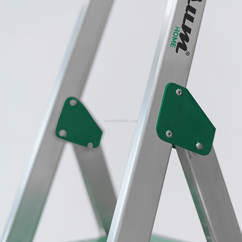 Escada Semiprofissional Fortes Plus PERSUM 7 Degraus 150 KG
